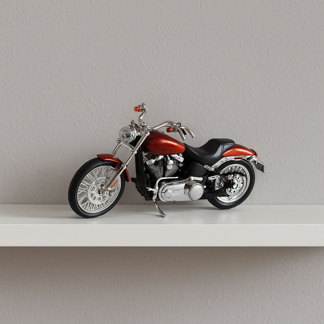 Tinion || Harley Davidson 2015 Street 750 – 1:12 Die-Cast Scale Model by Maisto | Collectible Bike for Desk Display & Gifting