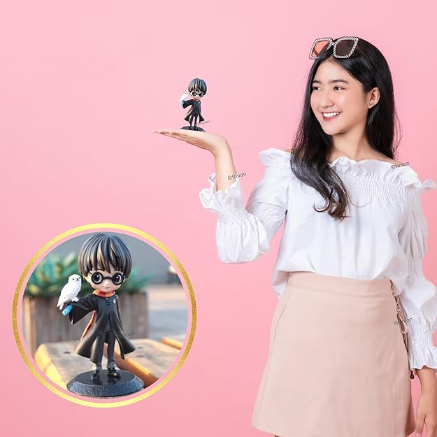Tinion™ Harry Potter with Owl – Special Edition Action Figure (16cm) | Dashboard, Desk, Cake & Room Decor