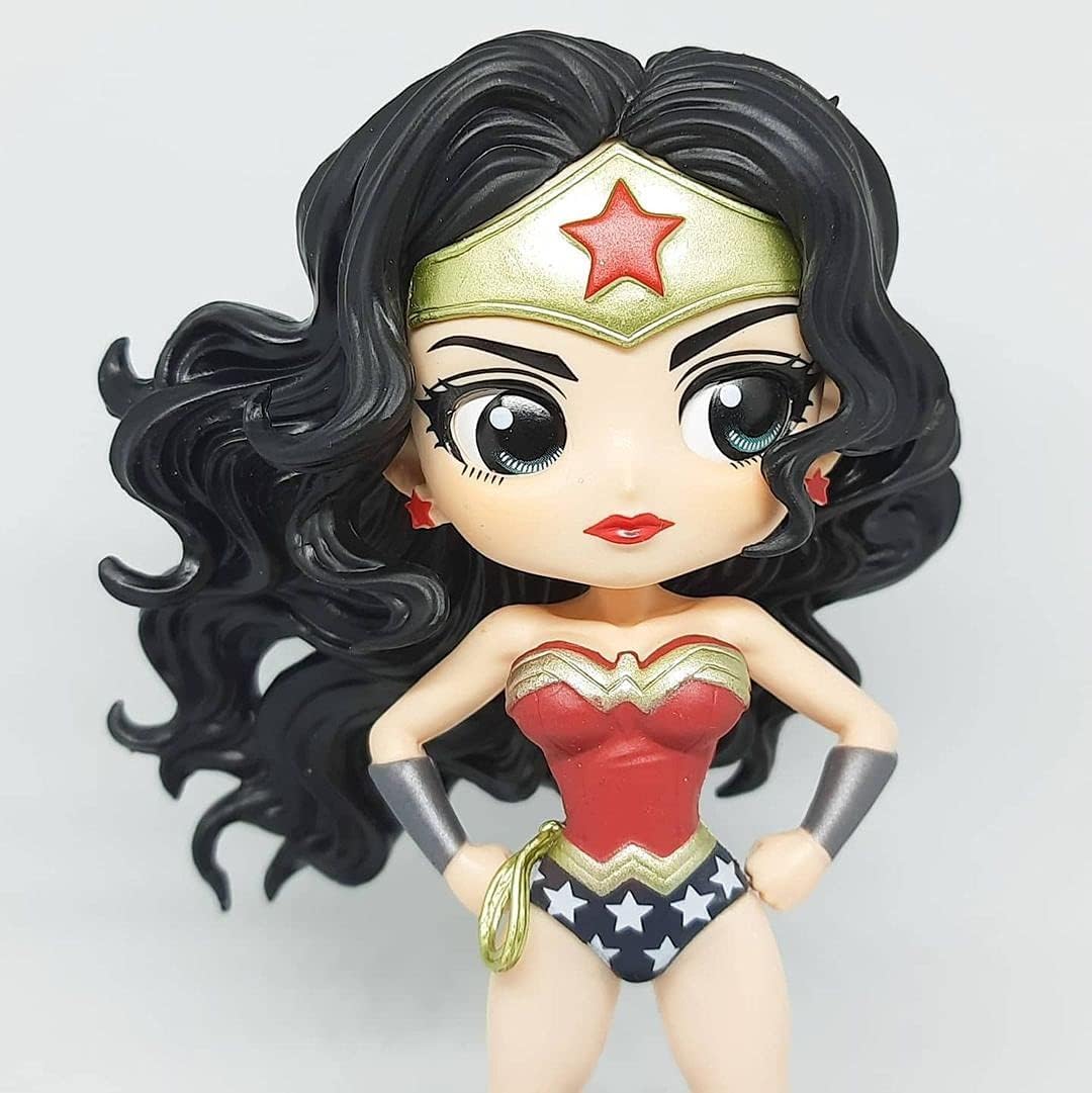 Tinion™ Wonder Woman Action Figure – Special Edition 16cm DC Collectible | Car Dashboard Ornament, Cake Topper & Office Desk Decor (Pack of 1)